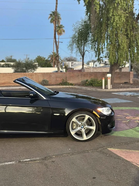 2011 BMW E93 335i Convertible - Image 6 of 16