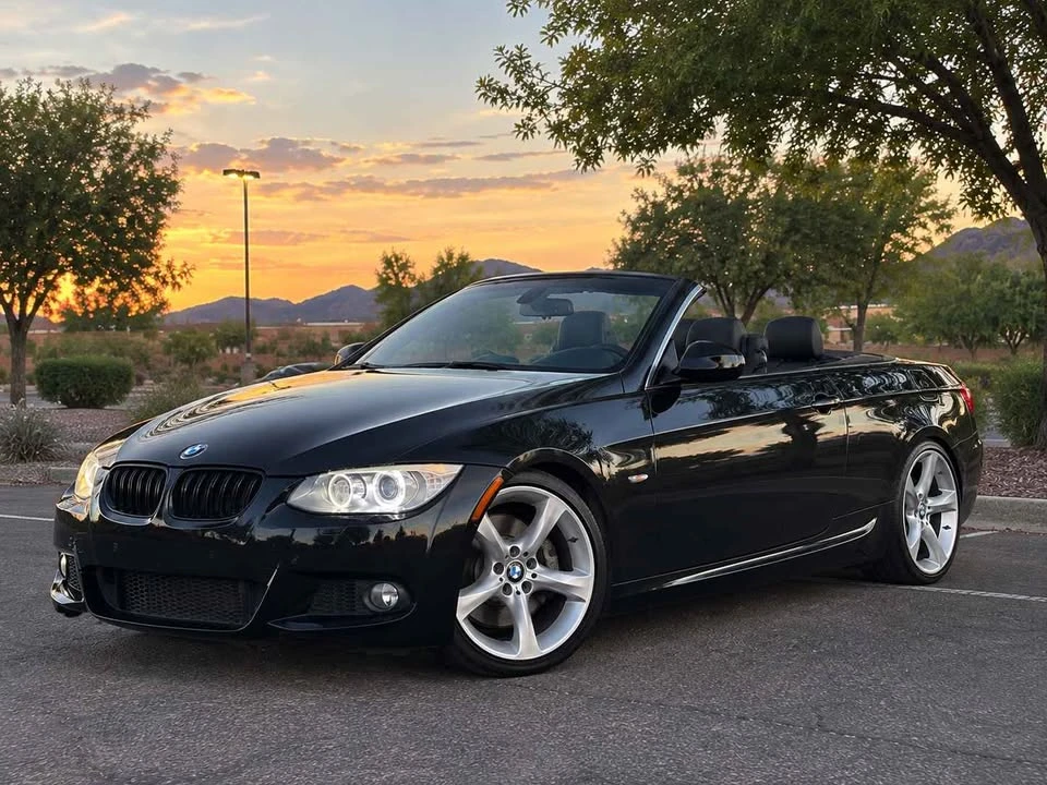 2011 BMW E93 335i Convertible - Image 2 of 16
