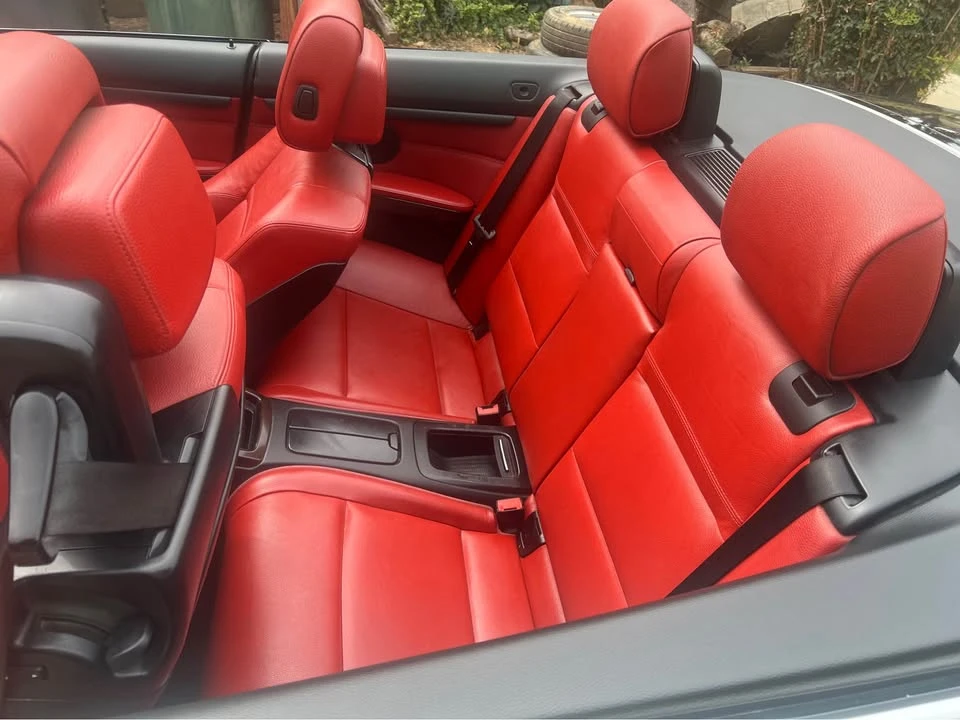 2011 BMW E93 335i Convertible - Image 10 of 12