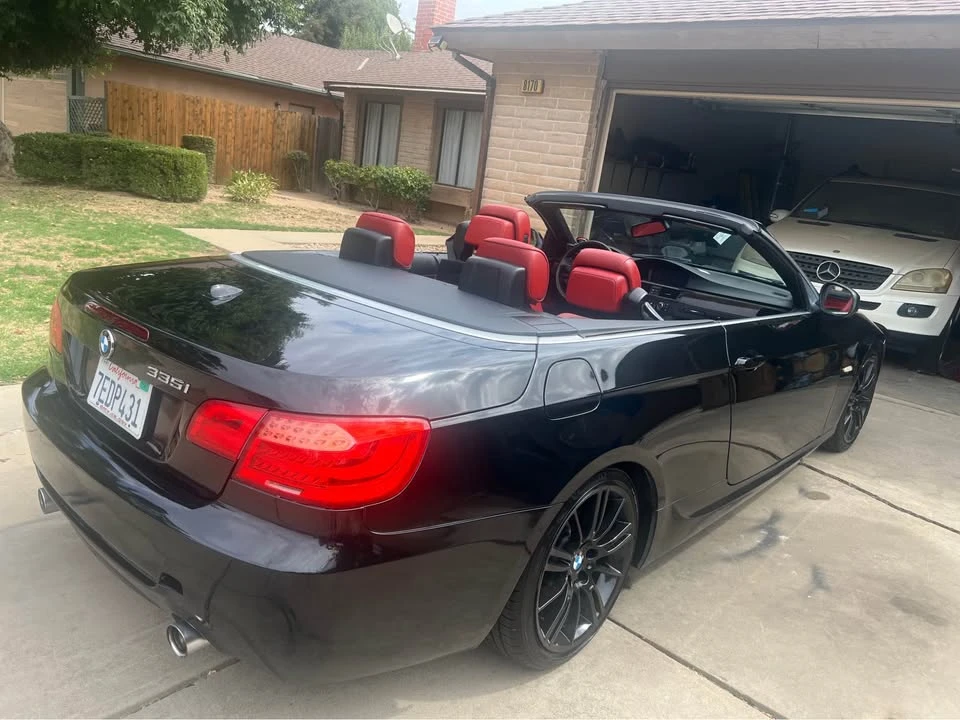 2011 BMW E93 335i Convertible - Image 5 of 12