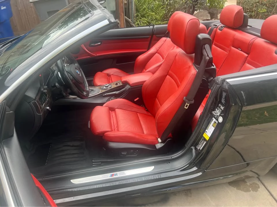 2011 BMW E93 335i Convertible - Image 8 of 12