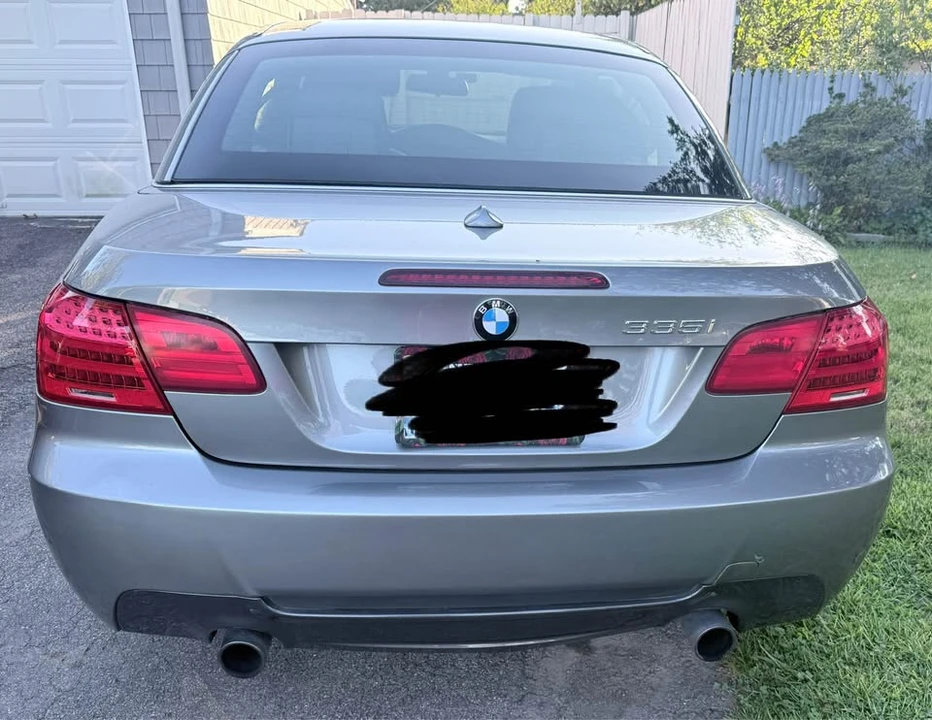 2011 BMW E93 335i Convertible - Image 3 of 12