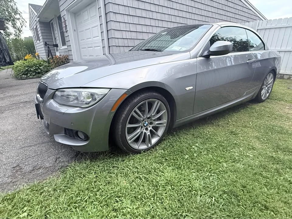 2011 BMW E93 335i Convertible - Image 12 of 12