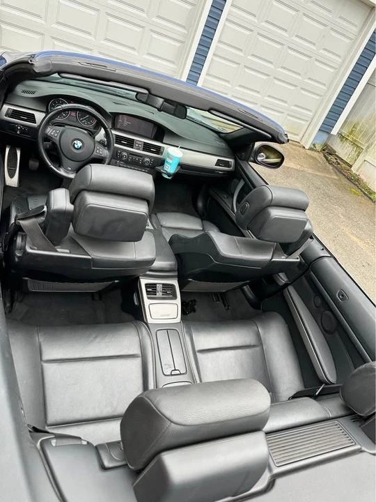 2011 BMW E93 335i Convertible - Image 6 of 6