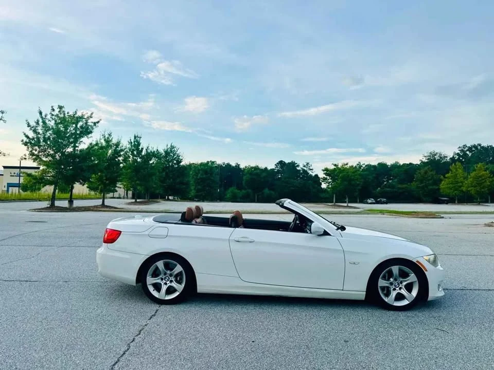 2011 BMW E93 335i Convertible - Image 4 of 18