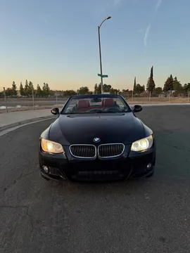2011 BMW 335i Convertible 2D