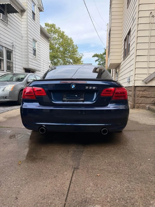 2011 BMW E93 335i Convertible - Image 4 of 8