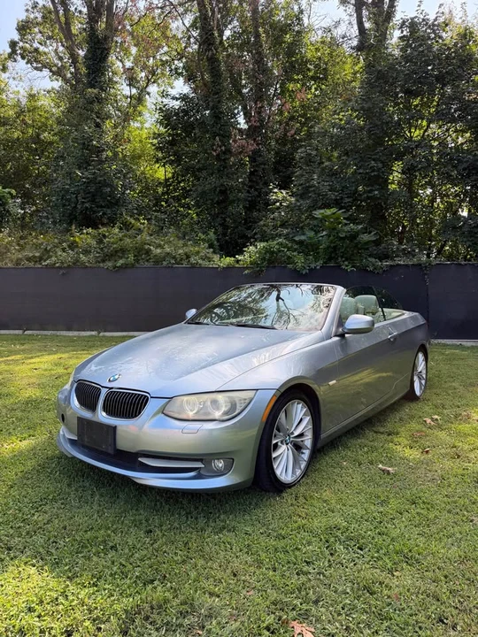 2011 BMW E93 335i Convertible - Image 8 of 20
