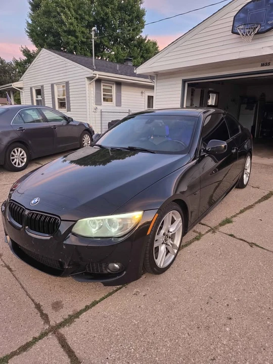 2011 BMW E92 335i Coupe - Image 2 of 8