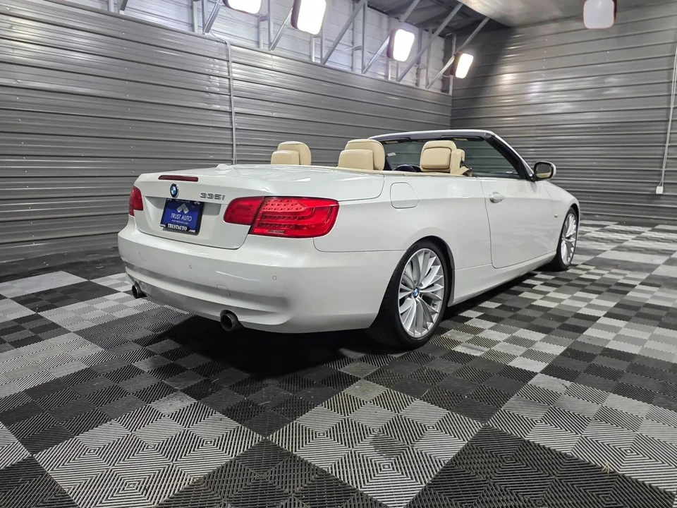 2011 BMW E93 335i Convertible - Image 6 of 12