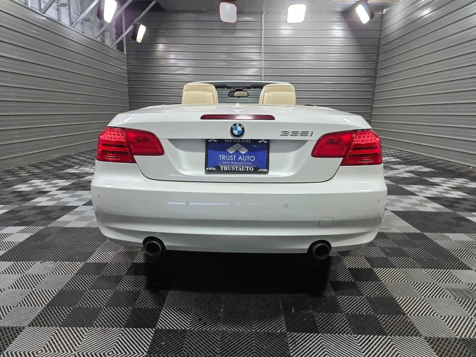 2011 BMW E93 335i Convertible - Image 7 of 12