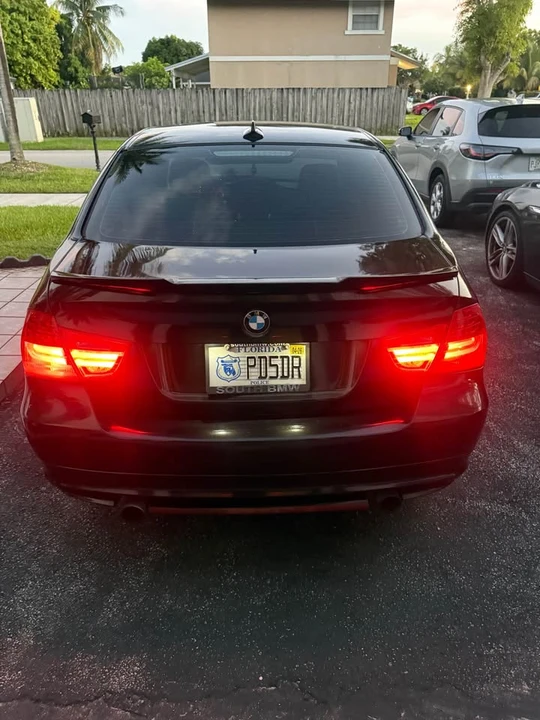2011 BMW E90 335i Sedan - Image 8 of 15