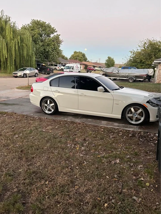 2011 BMW E90 335i Sedan - Image 6 of 6