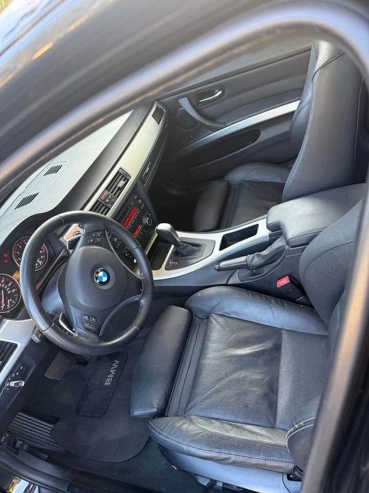 2011 BMW E90 335i Sedan - Image 3 of 5