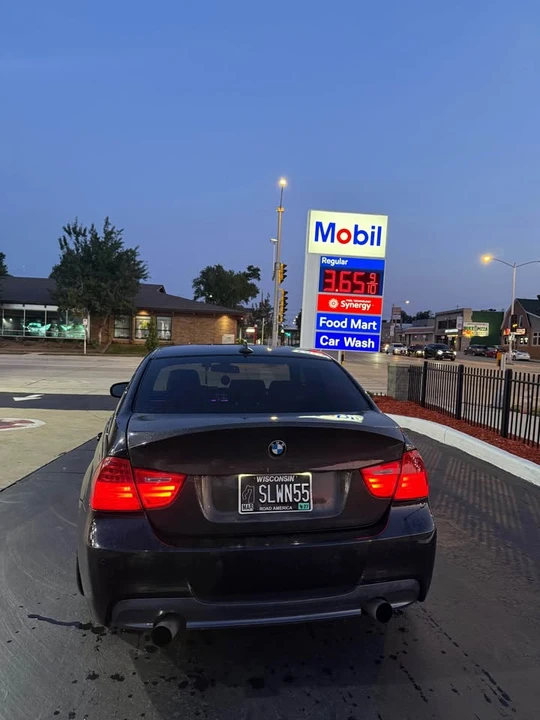 2011 BMW E90 335i Sedan - Image 4 of 9