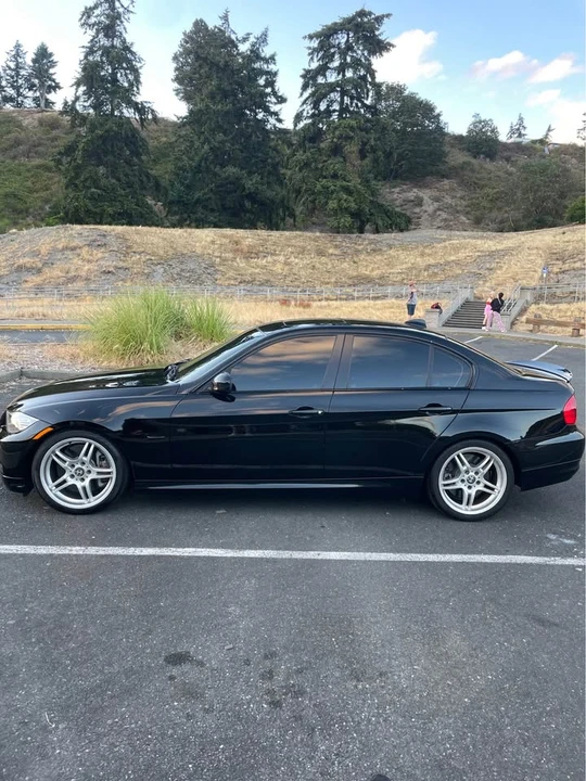 2011 BMW E90 335i Sedan - Image 2 of 10