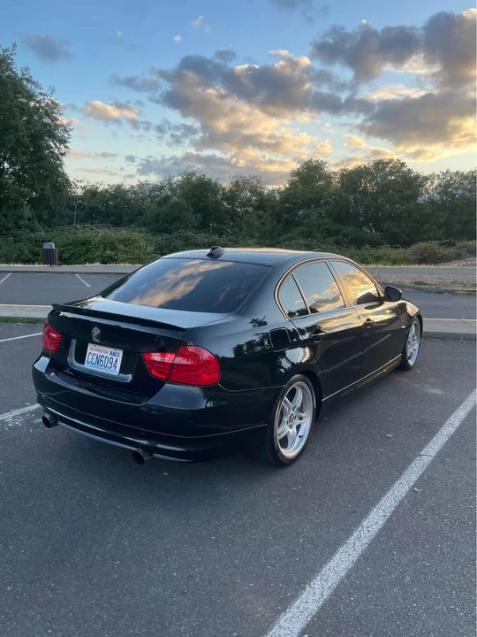 2011 BMW E90 335i Sedan - Image 5 of 10
