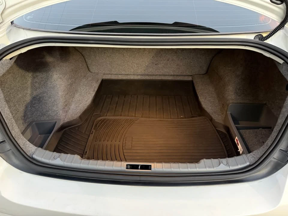 2011 BMW E90 335i Sedan - Image 12 of 20
