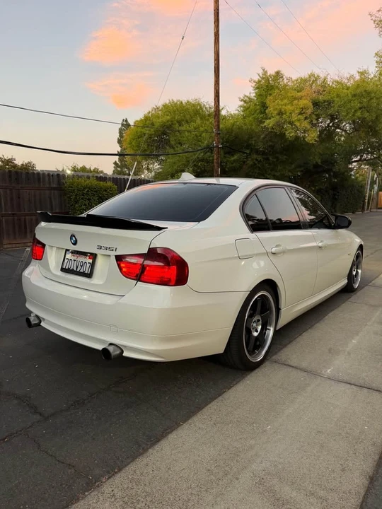 2011 BMW E90 335i Sedan - Image 7 of 20