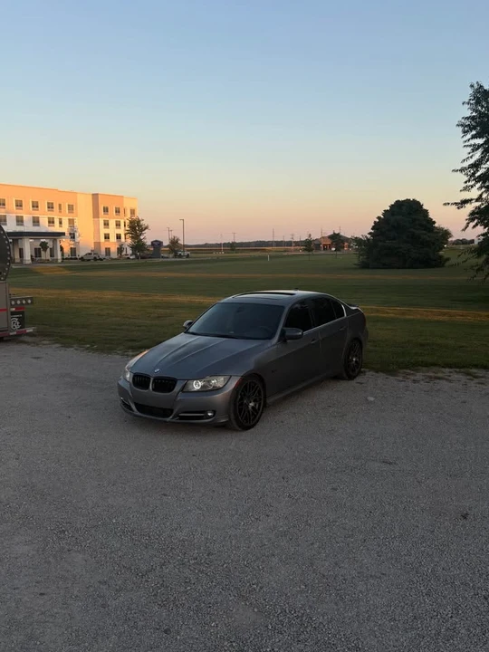 2011 BMW E90 335i Sedan - Image 5 of 13
