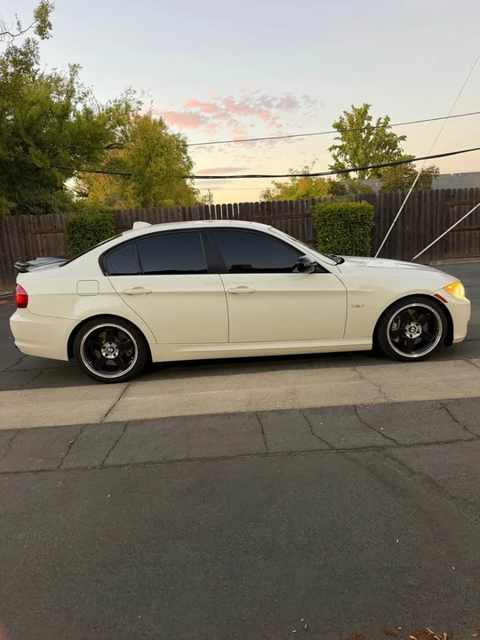 2011 BMW E90 335i Sedan - Image 8 of 20