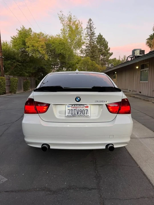 2011 BMW E90 335i Sedan - Image 6 of 20