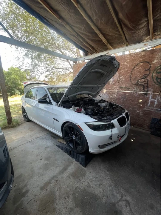 2011 BMW E90 335i Sedan - Image 6 of 6