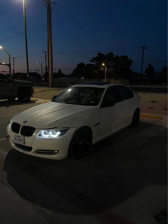 2011 BMW E90 335i Sedan - Image 2 of 6