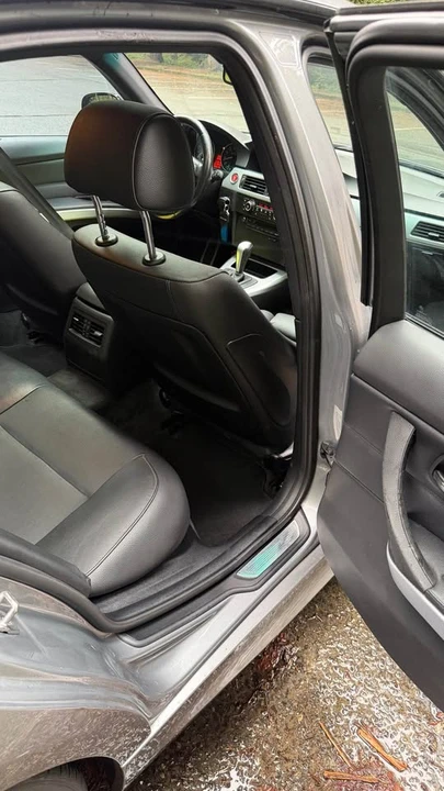 2011 BMW E90 335i Sedan - Image 11 of 16
