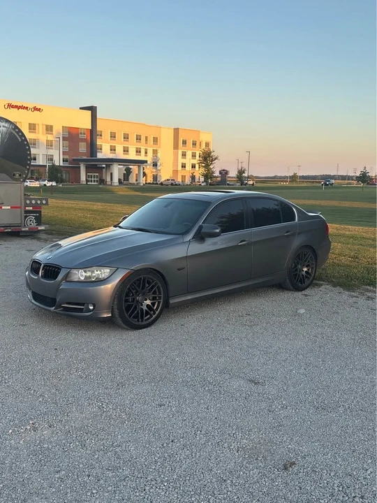 2011 BMW E90 335i Sedan - Image 6 of 13