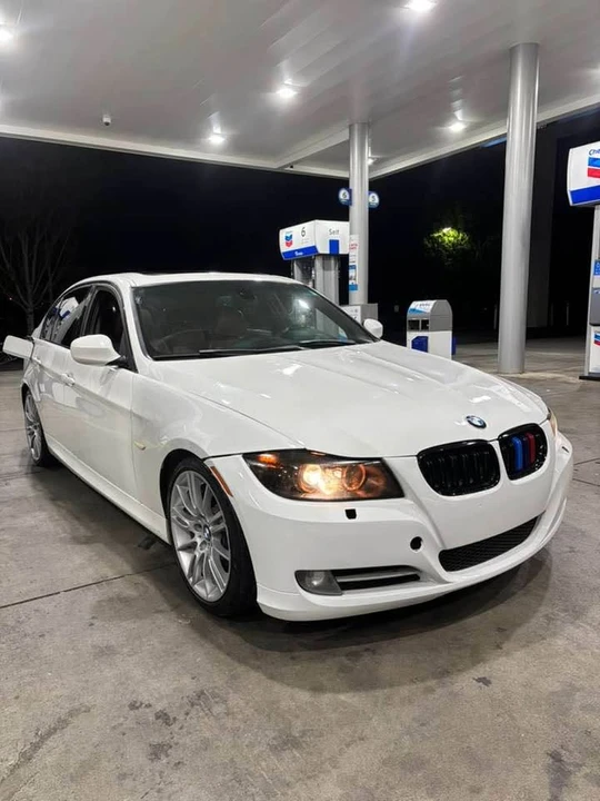 2011 BMW E90 335i Sedan - Image 2 of 10