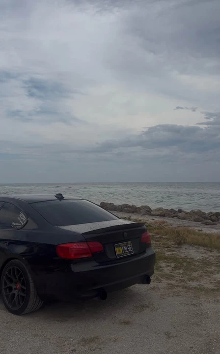 2011 BMW E92 335i Coupe - Image 2 of 3