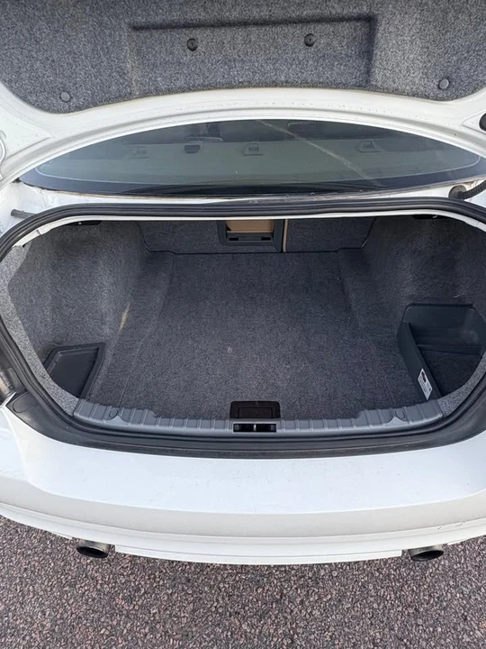 2011 BMW E90 335i Sedan - Image 7 of 17