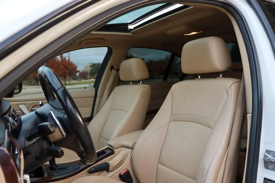 2011 BMW E90 335i Sedan - Image 15 of 20