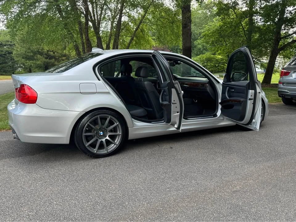 2011 BMW E90 335i Sedan - Image 9 of 20