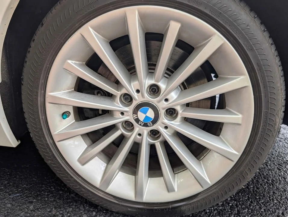 2011 BMW E90 335i Sedan - Image 11 of 20