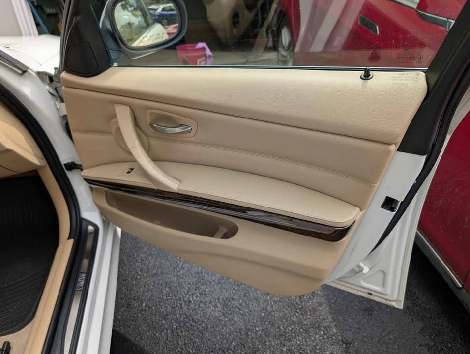 2011 BMW E90 335i Sedan - Image 10 of 20