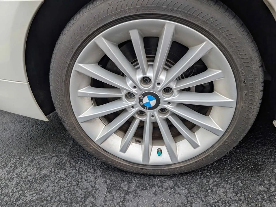 2011 BMW E90 335i Sedan - Image 14 of 20