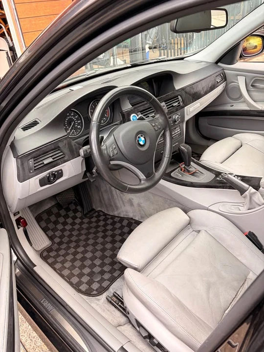 2011 BMW E90 335i Sedan - Image 7 of 15