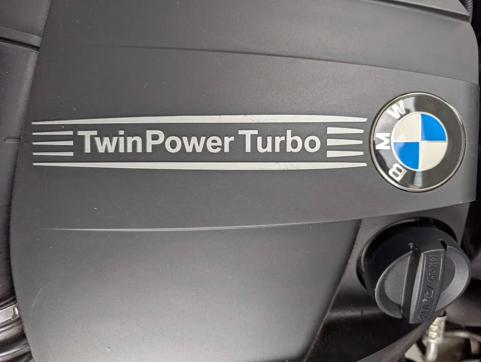 2011 BMW E90 335i Sedan - Image 19 of 20