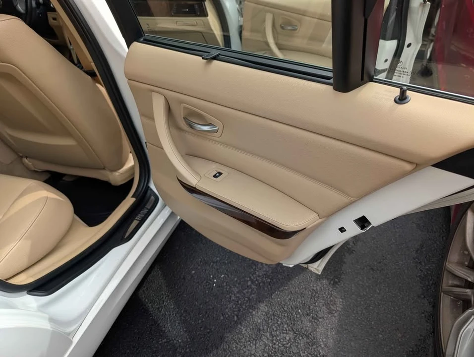 2011 BMW E90 335i Sedan - Image 9 of 20