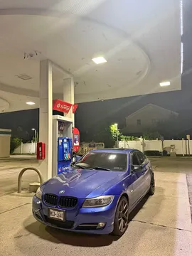 2011 BMW 3 Series 335i xDrive Sedan 4D
