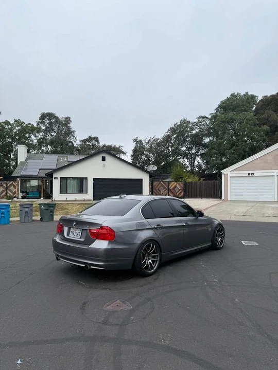 2011 BMW E90 335i Sedan - Image 6 of 10