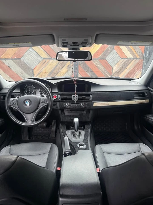 2011 BMW E90 335i Sedan - Image 10 of 10