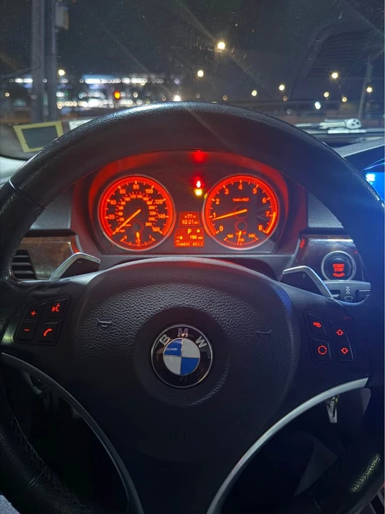 2011 BMW E90 335i Sedan - Image 7 of 14