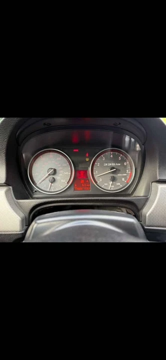 2011 BMW E93 335i Convertible - Image 17 of 20