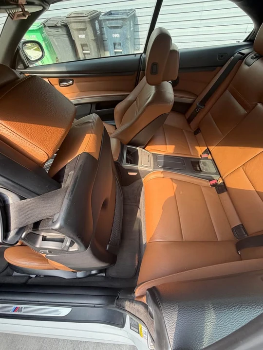 2011 BMW E93 335i Convertible - Image 7 of 10