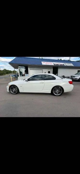 2011 BMW E93 335i Convertible - Image 8 of 20
