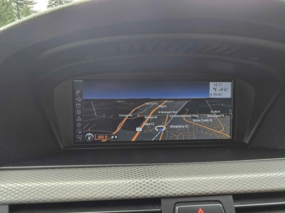 2011 BMW E93 335i Convertible - Image 13 of 15
