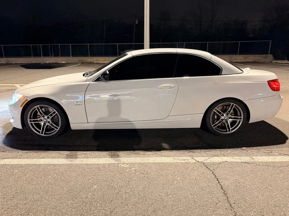 2011 BMW E93 335i Convertible - Image 8 of 18